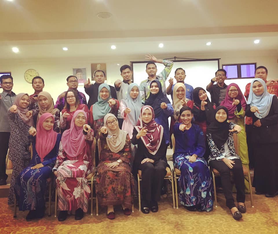 Kursus Keterampilan Fotografi: Mempersiapkan Generasi Muda Desa Senamat dalam Bidang Seni Visual
