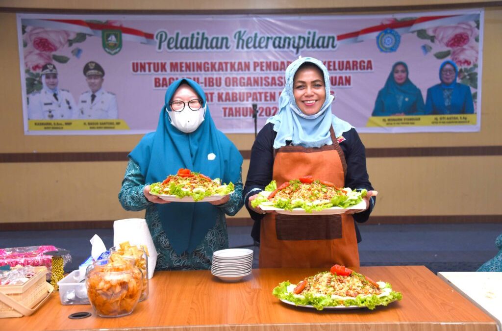 Pelatihan Keterampilan untuk Perempuan: Modal Utama Pemberdayaan Desa Senamat