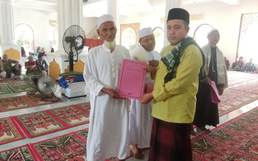DATUK RIO HADIRI PENGANGKATAN PEGAWAI SYARA’ MASJID AL-MUHAJIRIN KAMPUNG PASAR DUSUN SENAMAT.