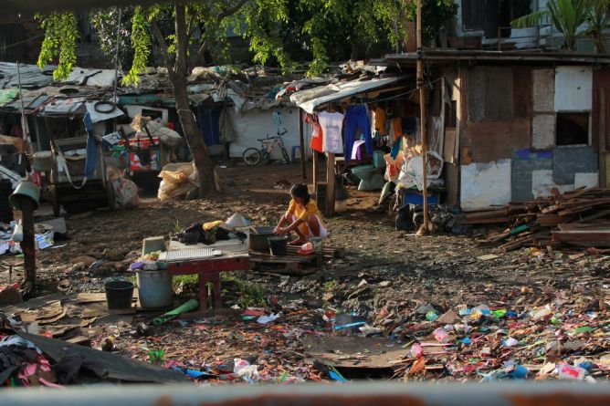 Partisipasi Warga: Kunci Sukses Program Penanggulangan Kemiskinan di Desa Senamat