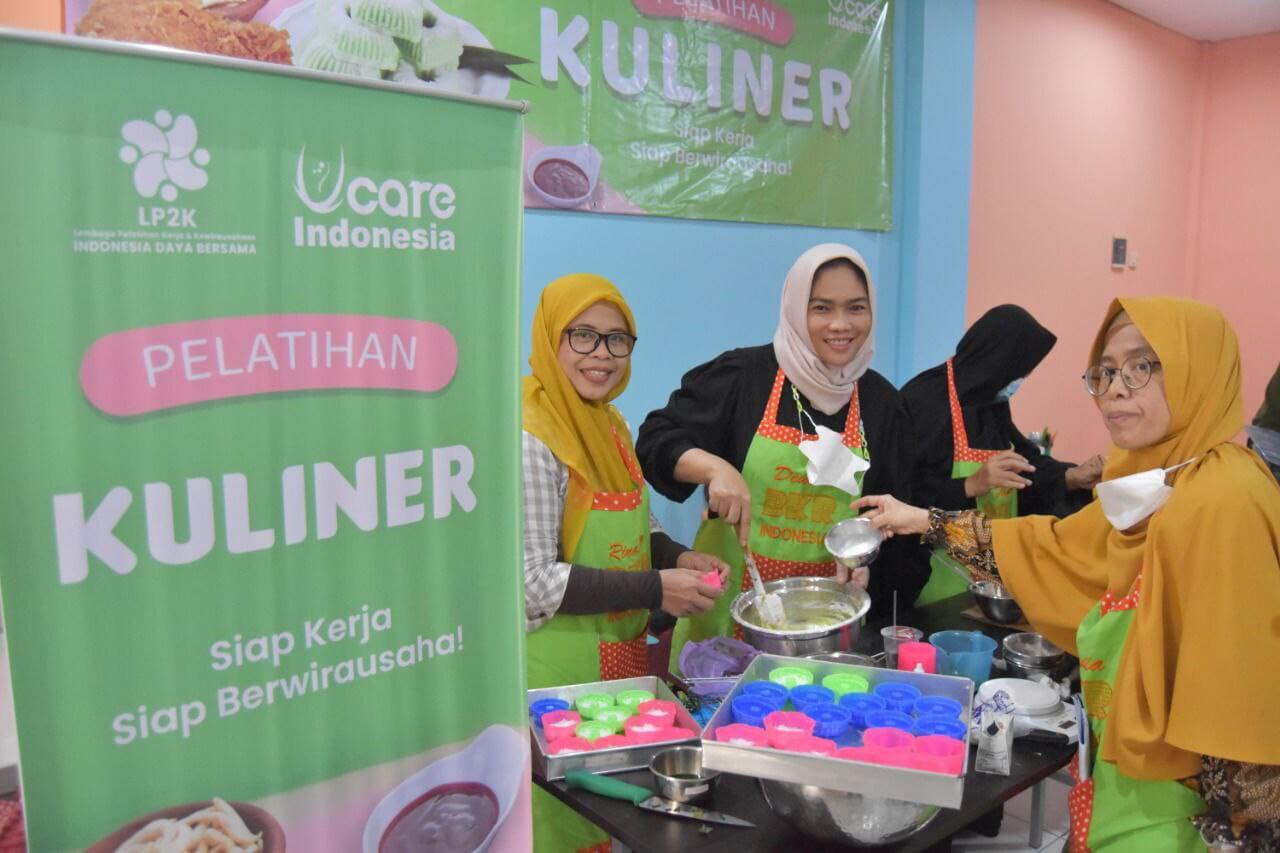 Pelatihan Kuliner Desa: Memasak Kreatif dan Peningkatan Keterampilan Dapur di Senamat