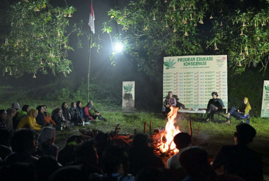 Menumbuhkan Kesadaran Lingkungan: Peran Aktif Generasi Muda Desa Senamat