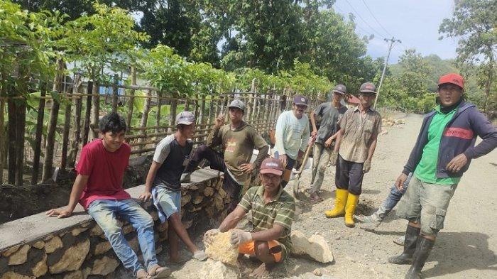 Desa Senamat Transparan: Warga Diberdayakan, Anggaran dan Pengeluaran Dipahami dengan Jelas