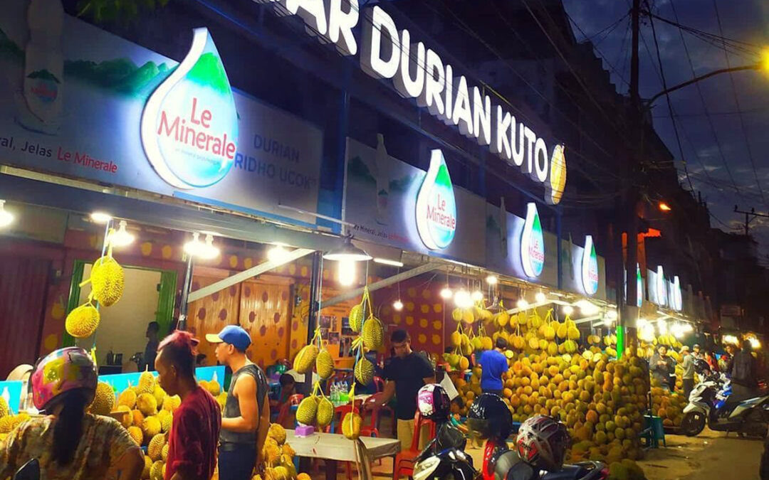 Pasar Durian Senamat: Menggiatkan Pembibitan untuk Kemajuan Ekonomi Desa