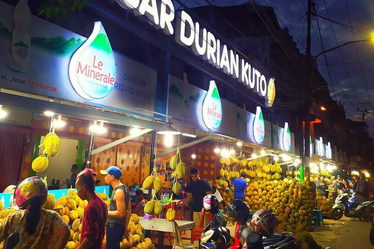 Pasar Durian Senemat: Desa Menggiatkan Pembibitan untuk Menopang Ekonomi Lokal